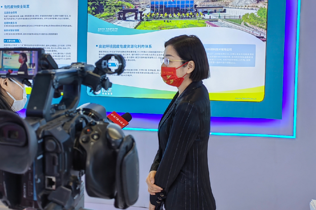 03b480e34562b47d2a1e8d3233d2967b