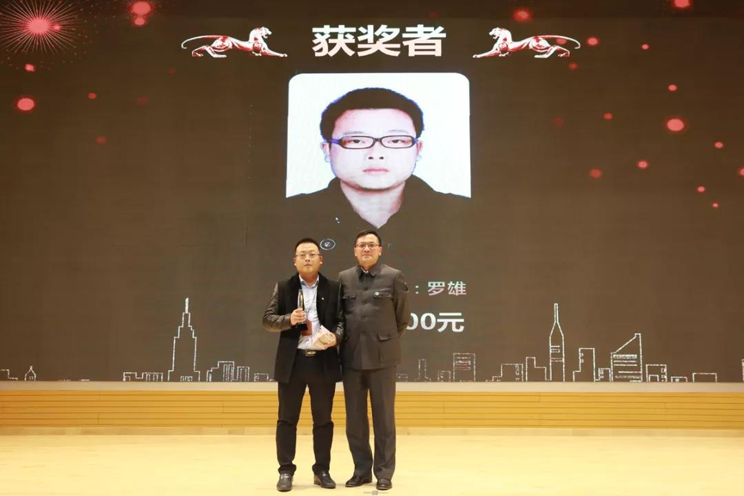 11b79cb61d9a24a099d60e9083086cd8