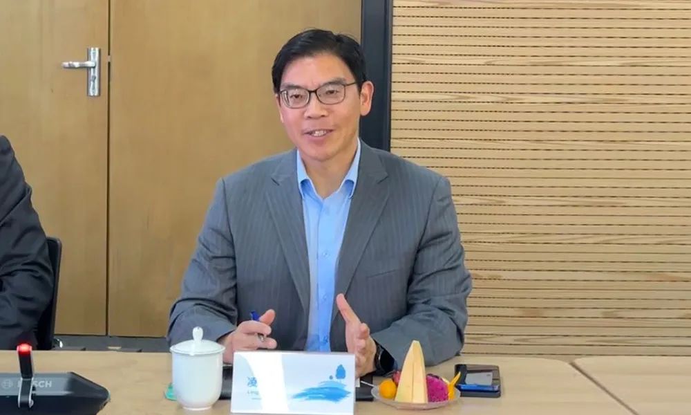 1961798190a3de8f521975eeabecd98d