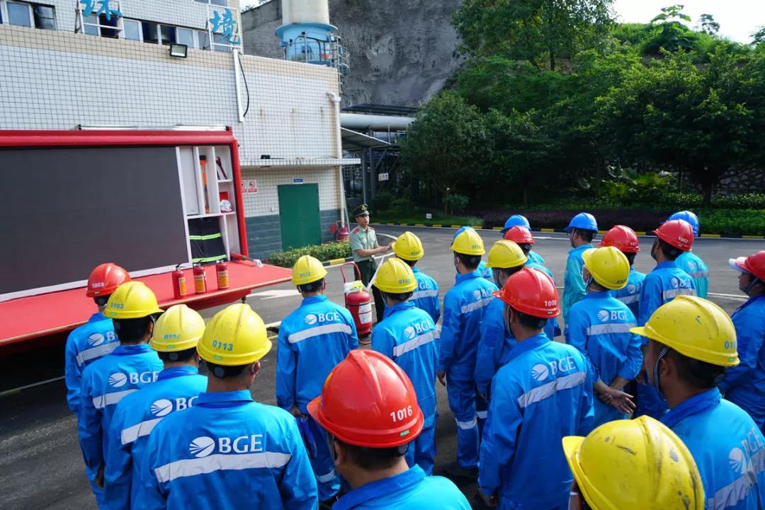 393198a9706d2eb2814153bb14eaf72b