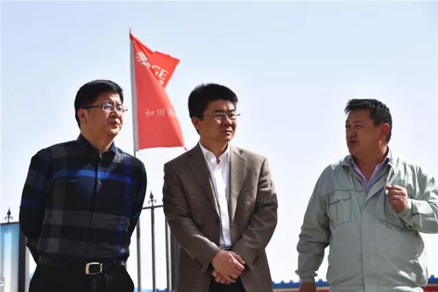 3b700887a358faf628e13a67281d7406