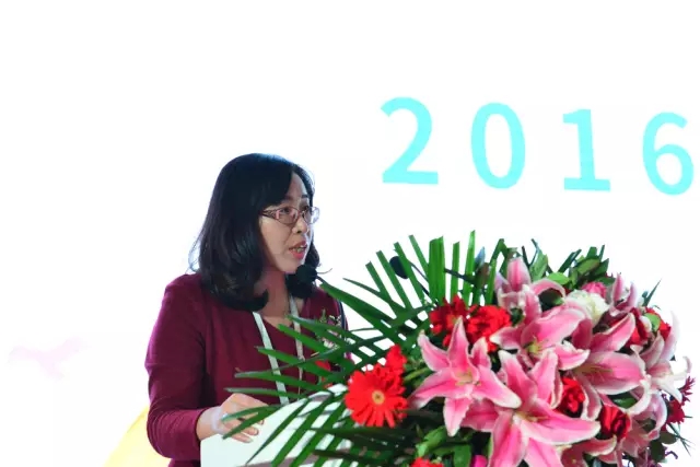 4e52eadb03dfaed5b545165c04adea17