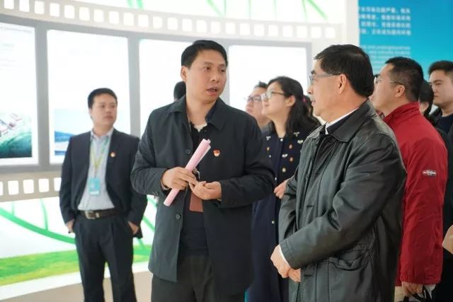 7fe73607c7698e3ffc28e53deb5b0e99