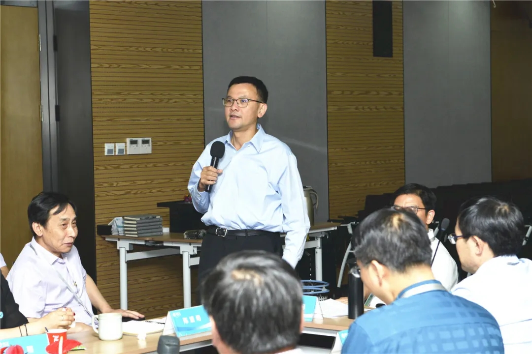 86cd57ea05363ed6c4450838e3b2f8f6