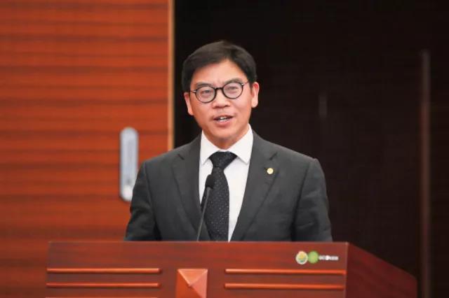 90df23bc5cf484c6a5b659010632df8f