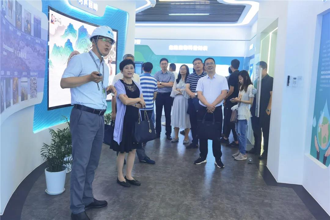 b17c0df6777cb47db623210834b40739