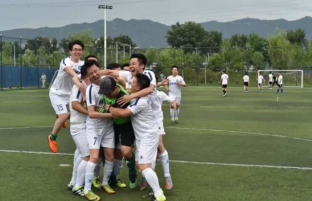 d07bfa83425dbbc0e3a8b6fa3d052a27