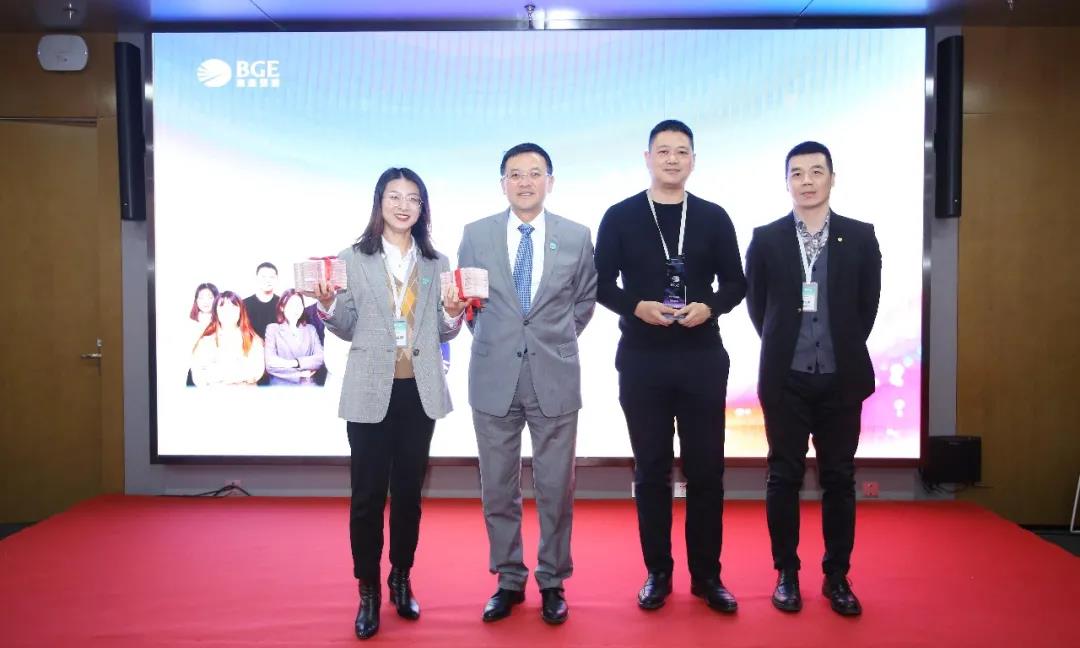 d2cc54b126ca00317e6fdb407e7ba19a