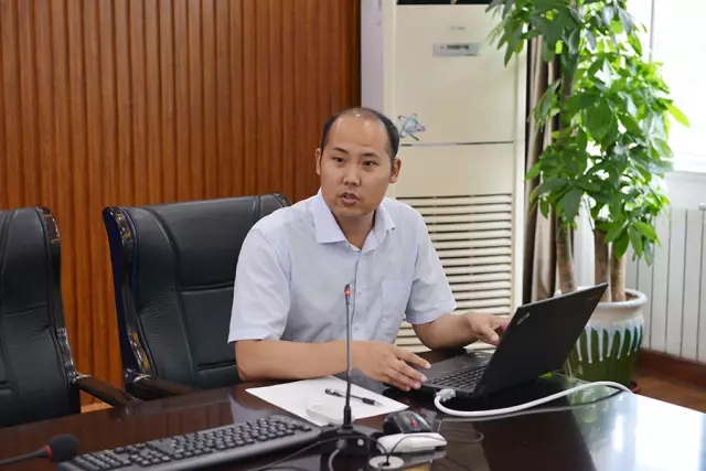 e0d5f271e15d7d18affa6c86ffe765ba